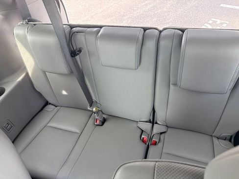 Used 2018 Toyota Highlander Limited Platinum AWD/4WD image 14