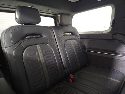 Used 2025 Rivian R1S Adventure AWD/4WD image 25