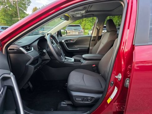 Used 2024 Toyota RAV4 XLE w/ Convenience Package AWD/4WD image 17