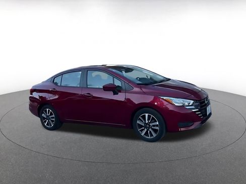 Used 2025 Nissan Versa SV FWD image 2