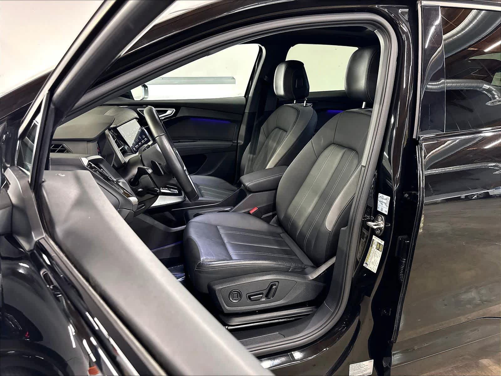 Used 2024 Audi Q4 e-tron Prestige w/ Black Optic Package AWD/4WD image 27