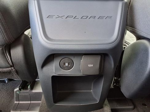 New 2026 Ford Explorer Active RWD image 7
