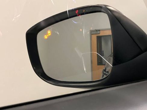 Used 2018 MAZDA CX-5 Touring image 37