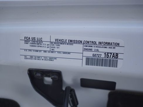 Used 2026 Jeep Wrangler Unlimited Rubicon AWD/4WD image 8