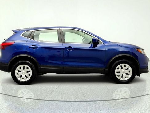 Used 2019 Nissan Rogue Sport S FWD image 4