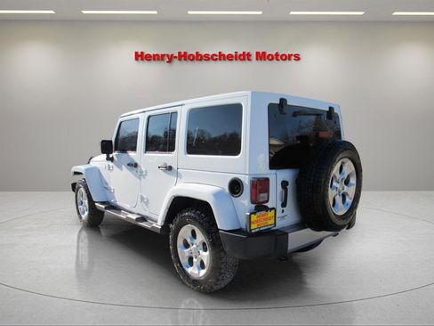 Used 2017 Jeep Wrangler Unlimited Sahara w/ Dual Top Group image 11