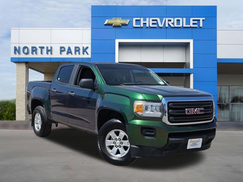 Used 2017 GMC Canyon 2WD Crew Cab w/ Convenience Package image 1