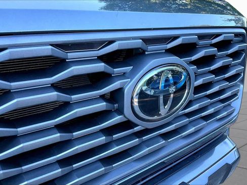 Certified 2023 Toyota Tacoma TRD Sport w/ Technology Package AWD/4WD image 28