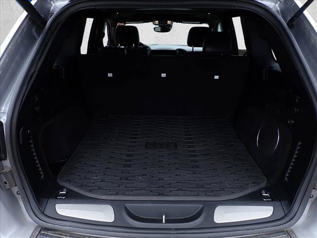 Used 2020 Jeep Grand Cherokee Trailhawk w/ Premium Lighting Group AWD/4WD image 8