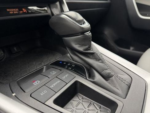Used 2021 Toyota RAV4 XLE Premium FWD image 19