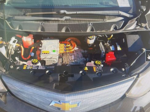 Used 2018 Chevrolet Bolt LT image 10