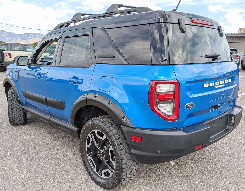 Used 2022 Ford Bronco Sport Outer Banks AWD/4WD image 4