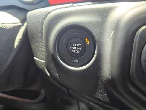 Used 2021 Jeep Wrangler Unlimited Rubicon w/ Cold Weather Group AWD/4WD image 30