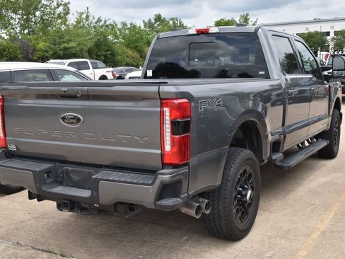 Certified 2025 Ford F250 Lariat w/ Black Appearance Package AWD/4WD image 7
