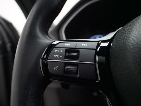 Used 2025 Honda Pilot Black Edition image 19