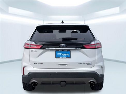 Used 2020 Ford Edge Titanium w/ Equipment Group 301A AWD/4WD image 4