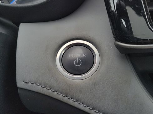 Used 2024 Toyota Highlander XLE image 27