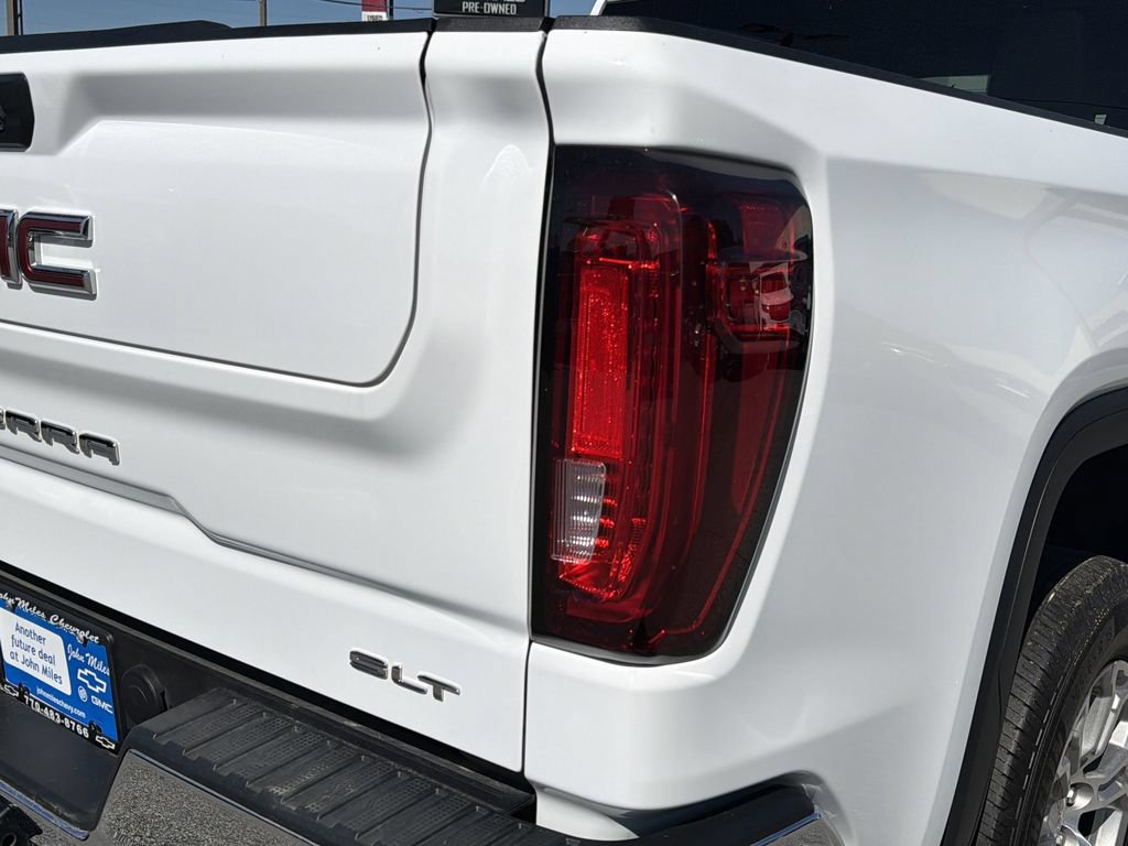 Used 2025 GMC Sierra 1500 SLT RWD image 21