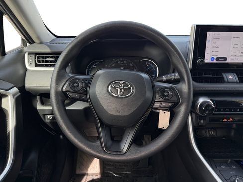 Used 2024 Toyota RAV4 LE image 12