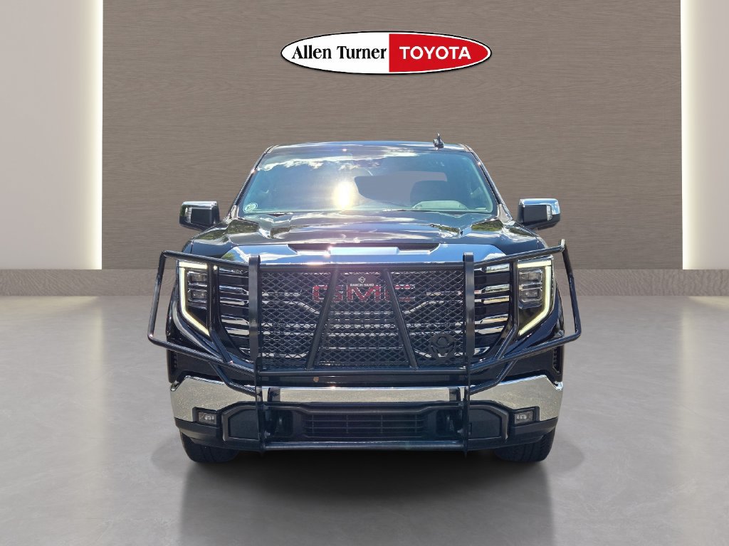 Used 2024 GMC Sierra 1500 SLT AWD/4WD image 4
