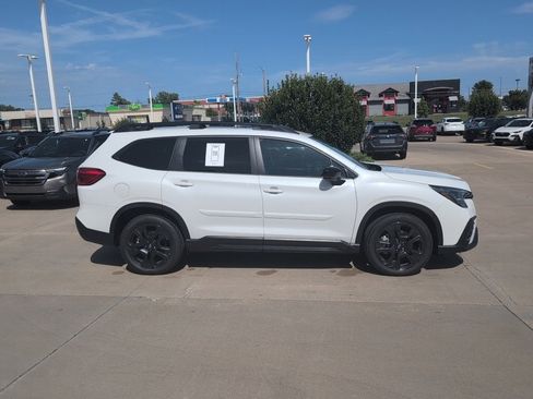 Used 2025 Subaru Ascent Bronze Edition w/ Popular Package #2 image 6