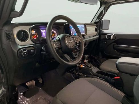 Used 2024 Jeep Wrangler Unlimited Sport AWD/4WD image 56