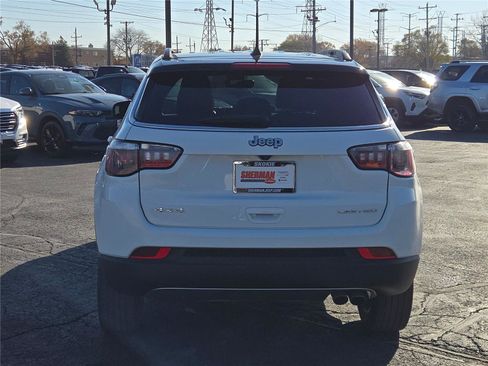 Certified 2022 Jeep Compass Limited image 15