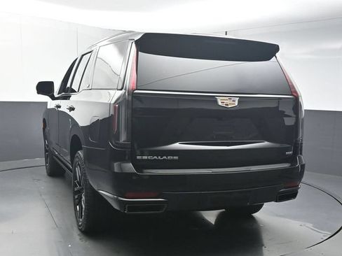 Used 2024 Cadillac Escalade Sport Platinum w/ Heavy-Duty Trailer Package AWD/4WD image 6