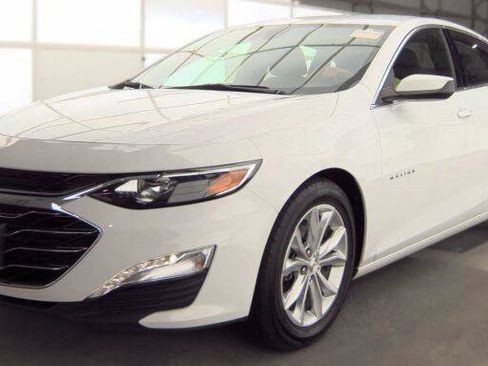 Used 2024 Chevrolet Malibu LT FWD image 1