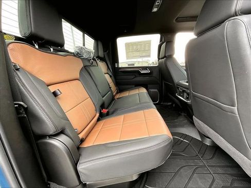 New 2026 Chevrolet Silverado 3500 High Country w/ High Country Premium Package image 24