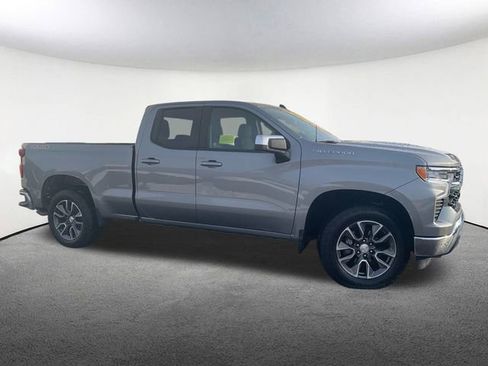 Used 2024 Chevrolet Silverado 1500 LT image 14