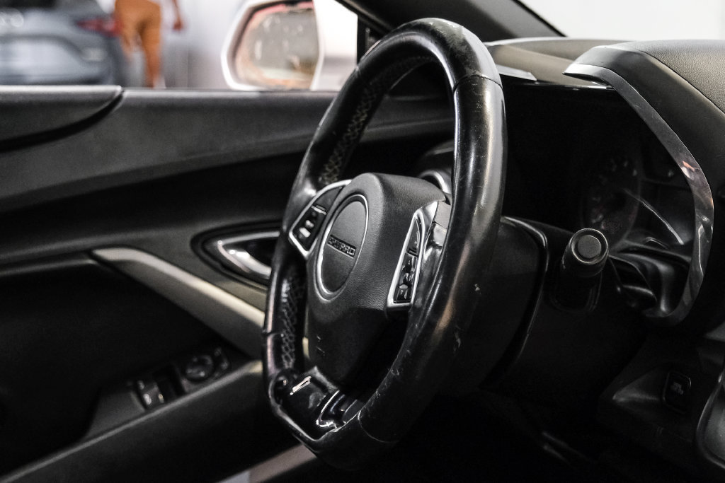 Used 2018 Chevrolet Camaro LS RWD image 13