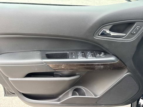 Used 2020 GMC Canyon SLE w/ Elevation Edition image 12