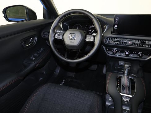 New 2026 Honda HR-V Sport image 7