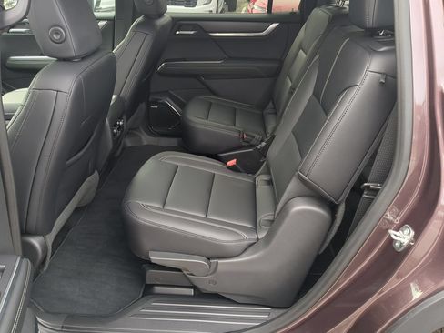 Used 2026 GMC Acadia Elevation w/ Black Edition FWD image 25