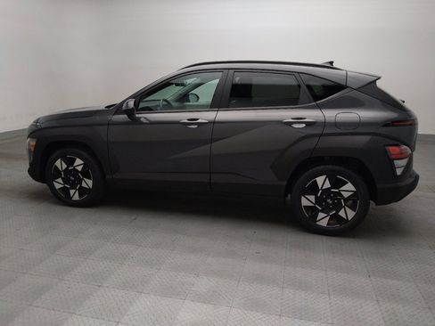 Used 2024 Hyundai Kona SEL FWD image 3