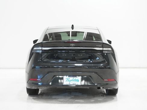 Used 2023 Toyota Prius Prime Premium image 6