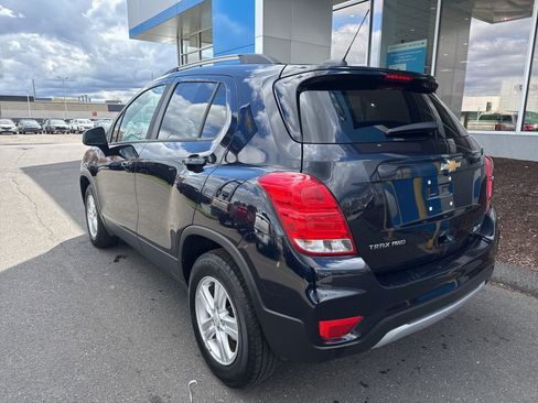 Used 2021 Chevrolet Trax LT AWD/4WD image 8