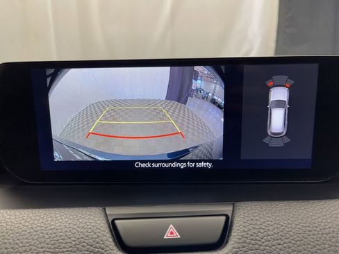 Used 2024 MAZDA CX-90 Plug-In Hybrid w/ Premium Pkg image 17