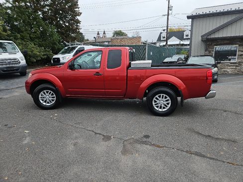 Used 2015 Nissan Frontier SV image 7
