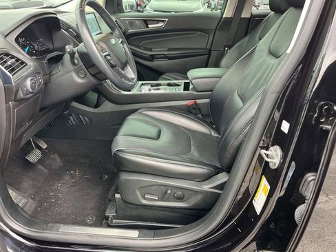 Used 2022 Ford Edge Titanium w/ Equipment Group 301A image 16