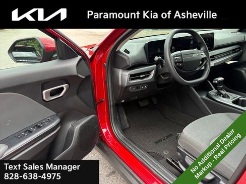 New 2025 Kia K4 LXS image 14