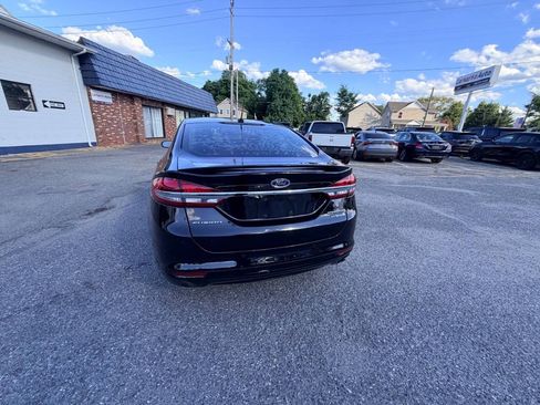 Used 2018 Ford Fusion Titanium FWD image 29