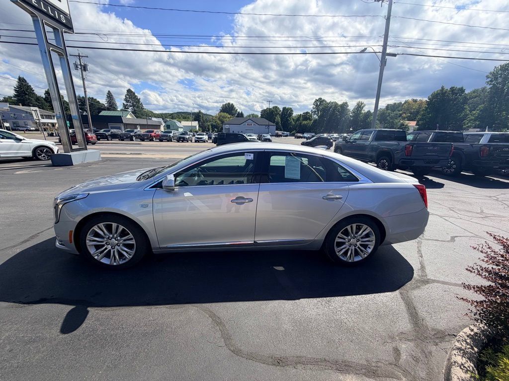 Used 2018 Cadillac XTS Luxury AWD/4WD image 6