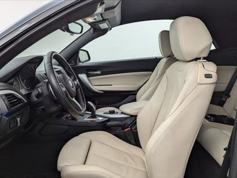 Used 2015 BMW M235i Convertible image 14