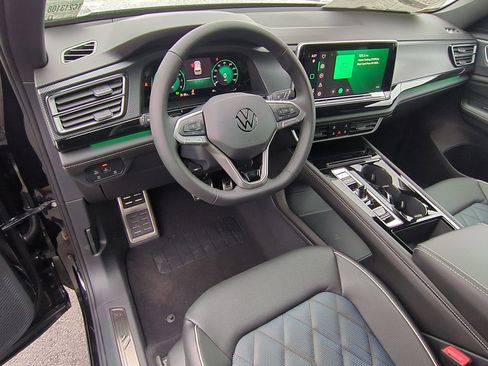 New 2026 Volkswagen Atlas Cross Sport SEL Premium R-Line image 11