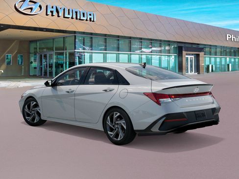 New 2026 Hyundai Elantra SEL Sport FWD image 5