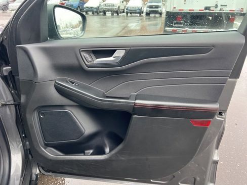 Used 2024 Ford Escape ST-Line w/ Tech Pack #1 image 10