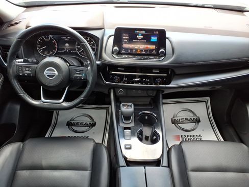 Certified 2021 Nissan Rogue SV w/ Premium Package image 19