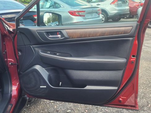 Used 2017 Subaru Outback 2.5i Limited image 25